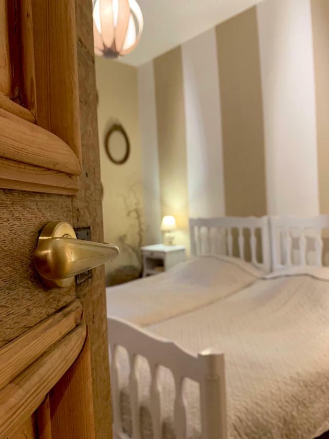 Hotel Le Carre Des Arts Le Cateau-Cambresis Zewnętrze zdjęcie