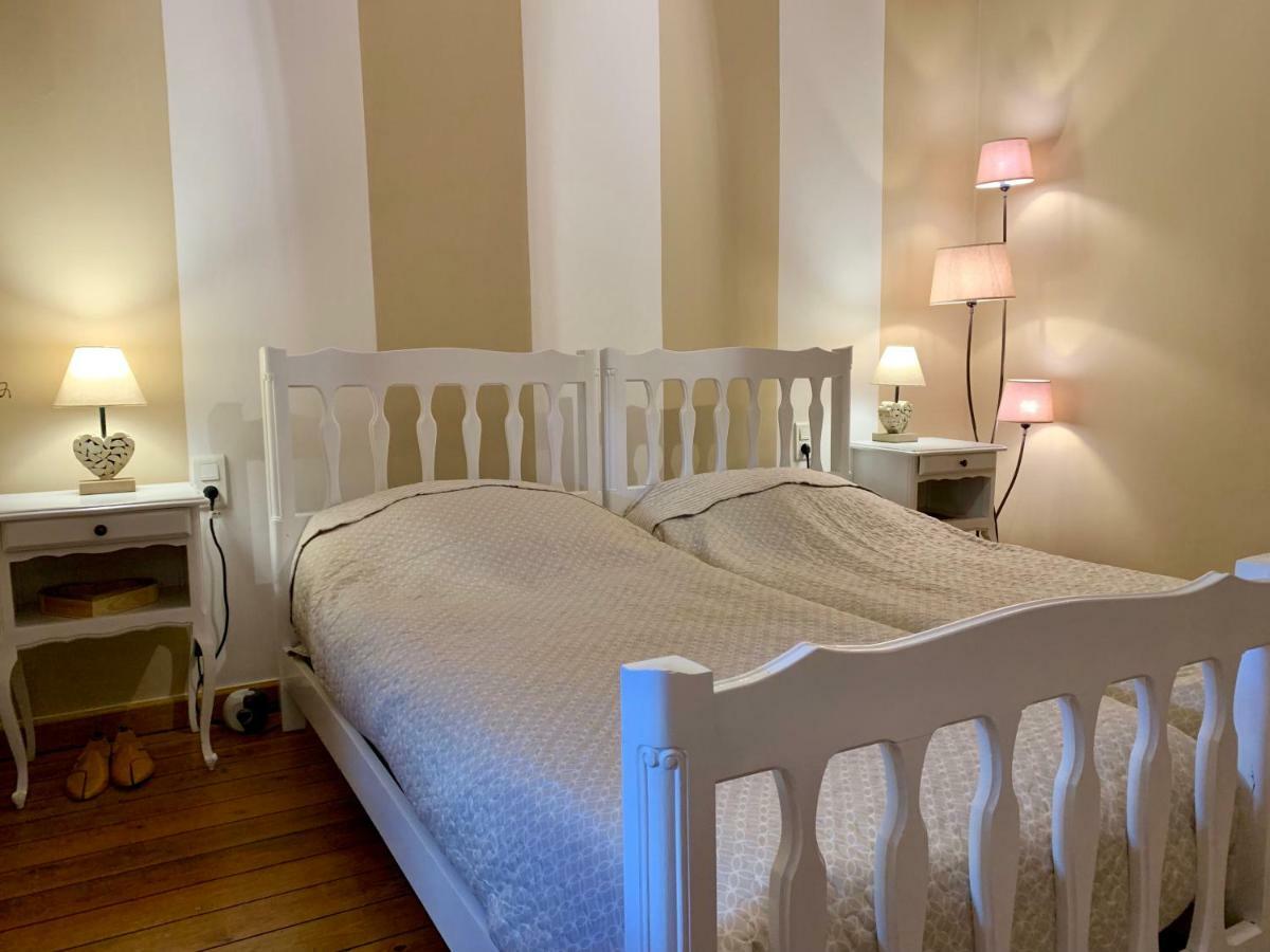 Hotel Le Carre Des Arts Le Cateau-Cambresis Zewnętrze zdjęcie